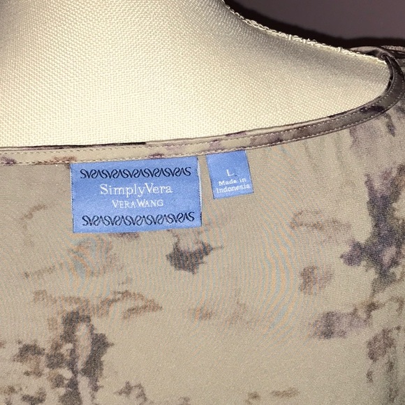 Vera Wang...Simply Vera Sleeveless Shell. - Picture 4 of 4